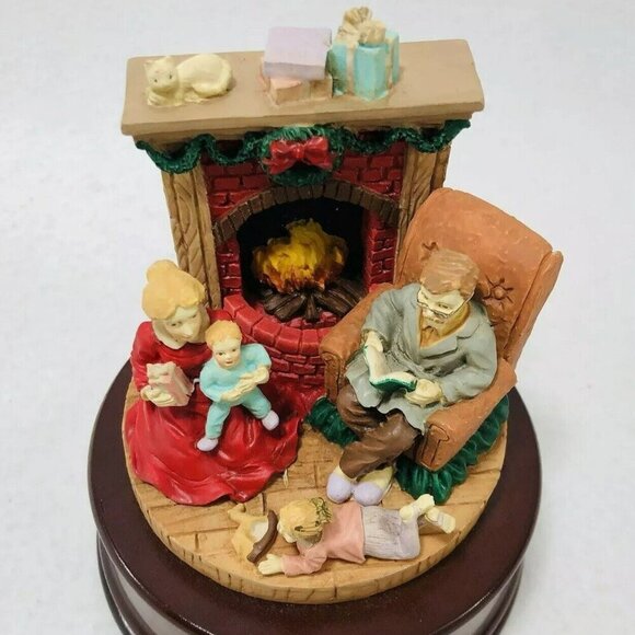 Wind Up Christmas Music Box Song Musical Family Fireplace Gift Mom Dad Kid Cat - Picture 8 of 13
